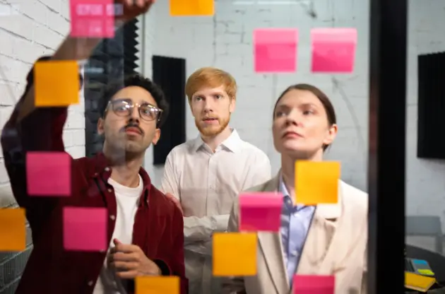 DESIGN THINKING Y LEAN STARTUP